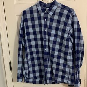 Mens XL, casual button down shirt, worn maybe once, perfect condition